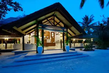 Niva Kuramathi Maldives - 17