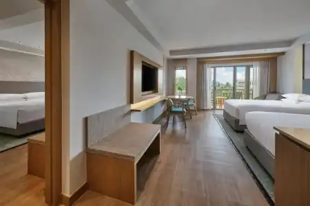Phuket Marriott Resort & Spa, Merlin Beach - 6