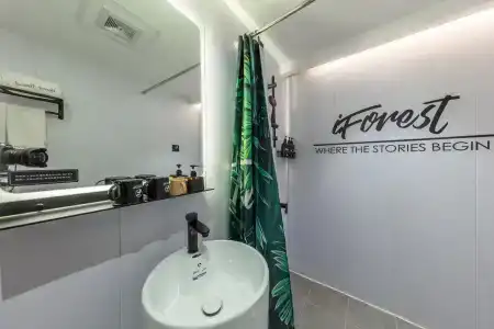 Iforest Hostel - 14