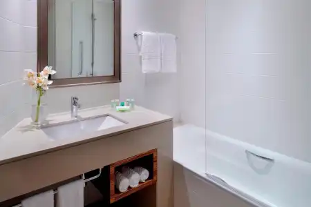 Courtyard by Marriott World Trade Center, Abu Dhabi - 40