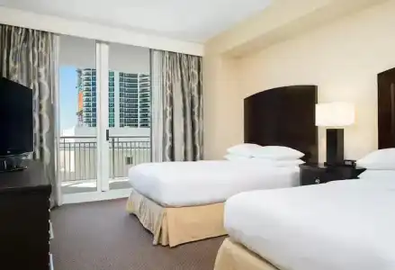 DoubleTree Resort & Spa by Hilton Ocean Point-N. Miami Beach - 32