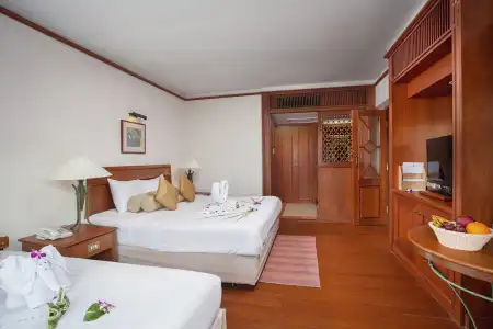 Seaview Patong - 75