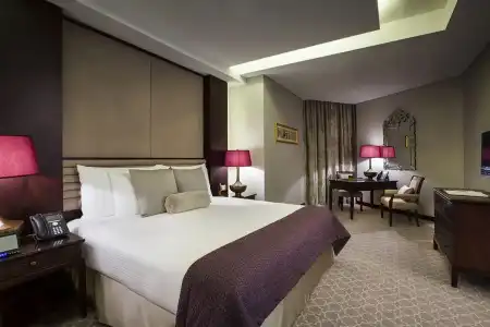 Bab Al Qasr - 78