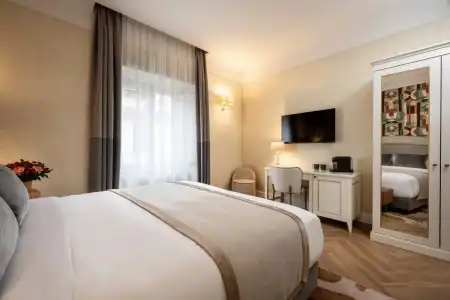 Leonardo Boutique Rome Monti - 32