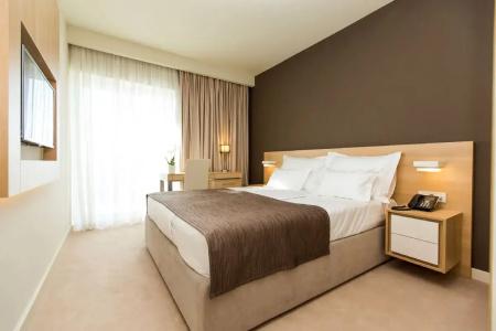 Hotel - 38