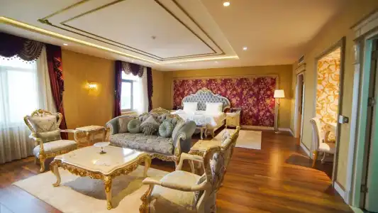 Wyndham - 63