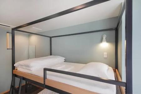 R Star Hostel - 38