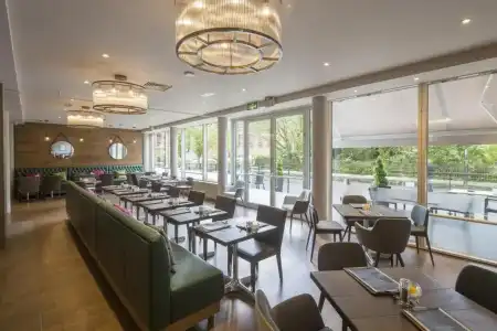 Hilton Garden Inn Bristol City Centre - 15