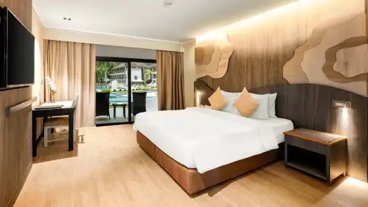 Amora Beach Resort Phuket - 62