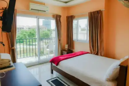 Patumnak Beach Guesthouse - 10
