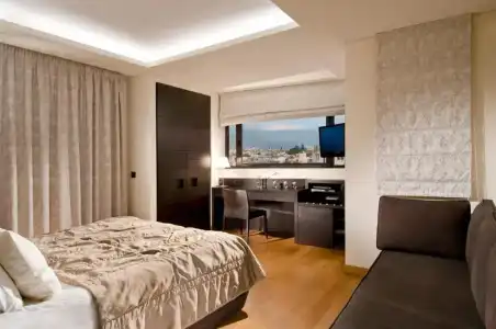 O&B Athens Boutique - 6