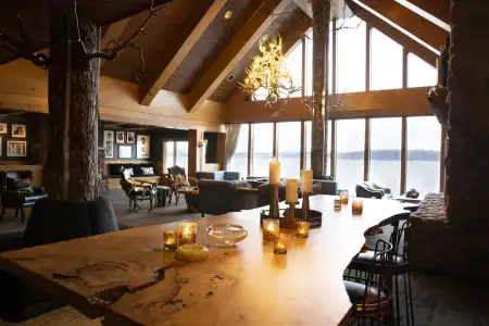 The Edgewater - 19