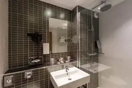 Best Western Clermont Ferrand Centre - 7