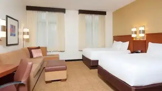 Hyatt Place Des Moines/Downtown - 22
