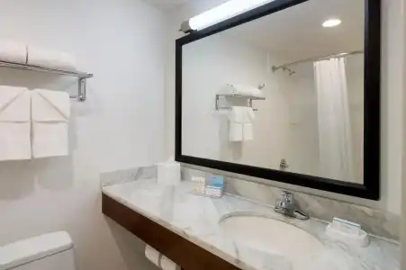 Hampton Inn Manhattan Seaport Financial District - 43