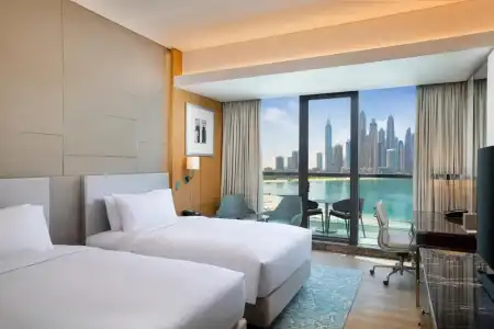 Hilton Dubai Palm Jumeirah - 11