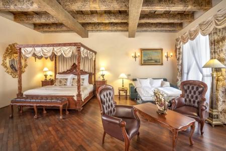 Iron Gate & Suites Prague by BHG - 61