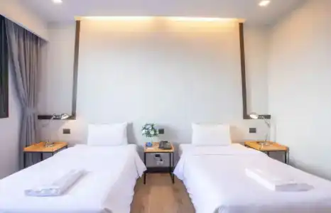 The Siam - 68
