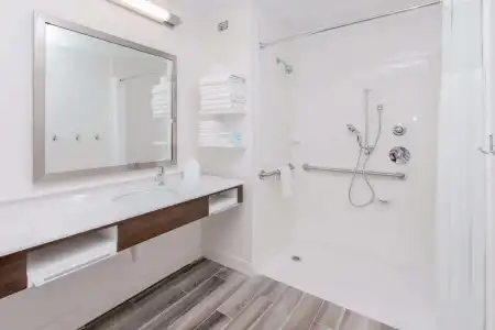 Hampton Inn and Suites Panama City Beach/Beachfront - 76
