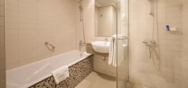 Oaks Liwa Heights Suites - 31