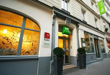 ibis Styles Paris Cadet Lafayette - 0