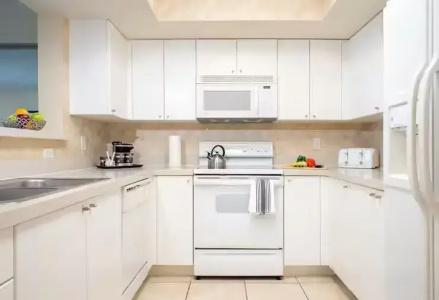 DoubleTree Resort & Spa by Hilton Ocean Point-N. Miami Beach - 42