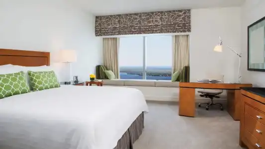 Four Seasons Miami - 65