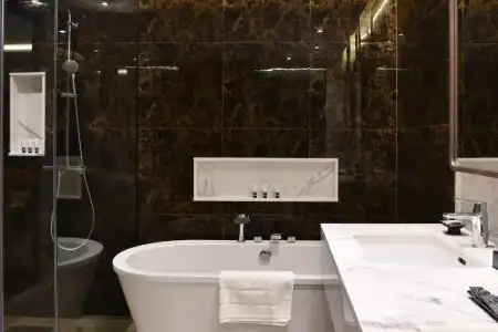 SKYVIEW Resort Phuket Patong Beach - 4
