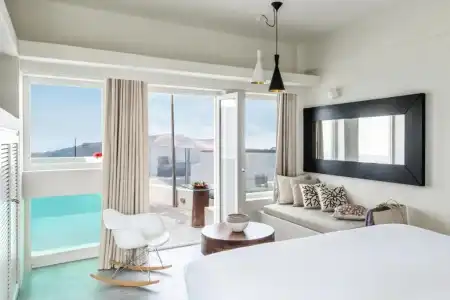 West East Suites - 97