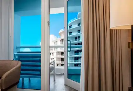 Conrad Fort Lauderdale Beach - 73