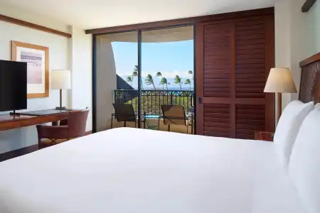 Royal Lahaina Resort & Bungalows - 36