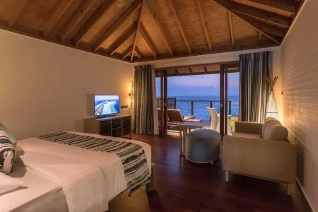 Vilamendhoo Island Resort & Spa - 10
