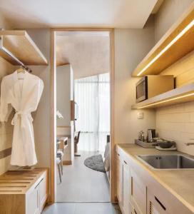 Fusion Suites Saigon - 37