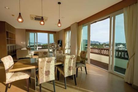 Ratana Chalong - 102