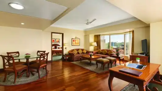 Ramada Plaza by Wyndham Palm Grove - 24