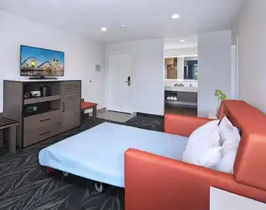 Tropicana Inn and Suites - 40