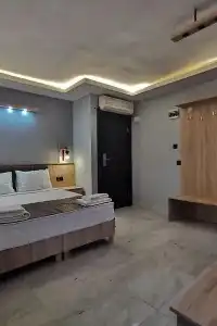 Beyond Otel - 31