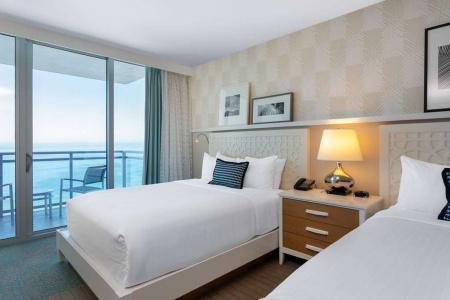 Wyndham Grand Clearwater Beach - 75