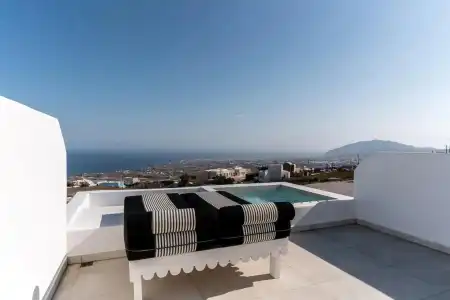 Cresanto Luxury Suites - 108