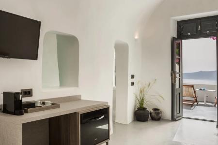 Sun Rocks Boutique | Caldera View Suites & Sunset Dining Experience - 69