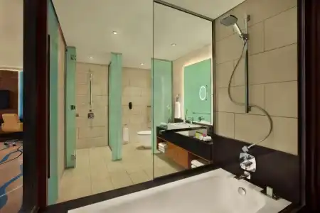 DoubleTree by Hilton & Residences Dubai Al Barsha - 44