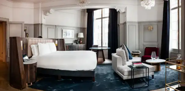 The Trafalgar St. James London, Curio Collection by Hilton - 14