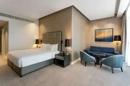 Radisson Dubai, Damac Hills - 38