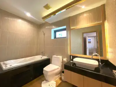 Quality Beach Resorts and Spa Patong - 87