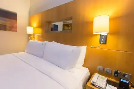 Holiday Inn Abu Dhabi by IHG - 3