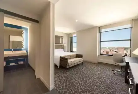 Embassy Suites by Hilton Minneapolis Downtown - 43