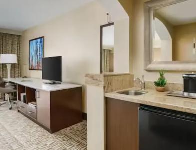 Hilton Phoenix Airport - 62