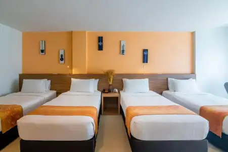 The Lantern Resorts Patong - 14