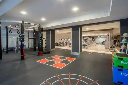 Crowne Plaza Zürich by IHG - 28