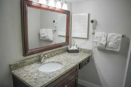 Parc Corniche Condominium Suites - 113